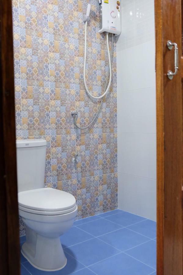 Hostel Tangmo House